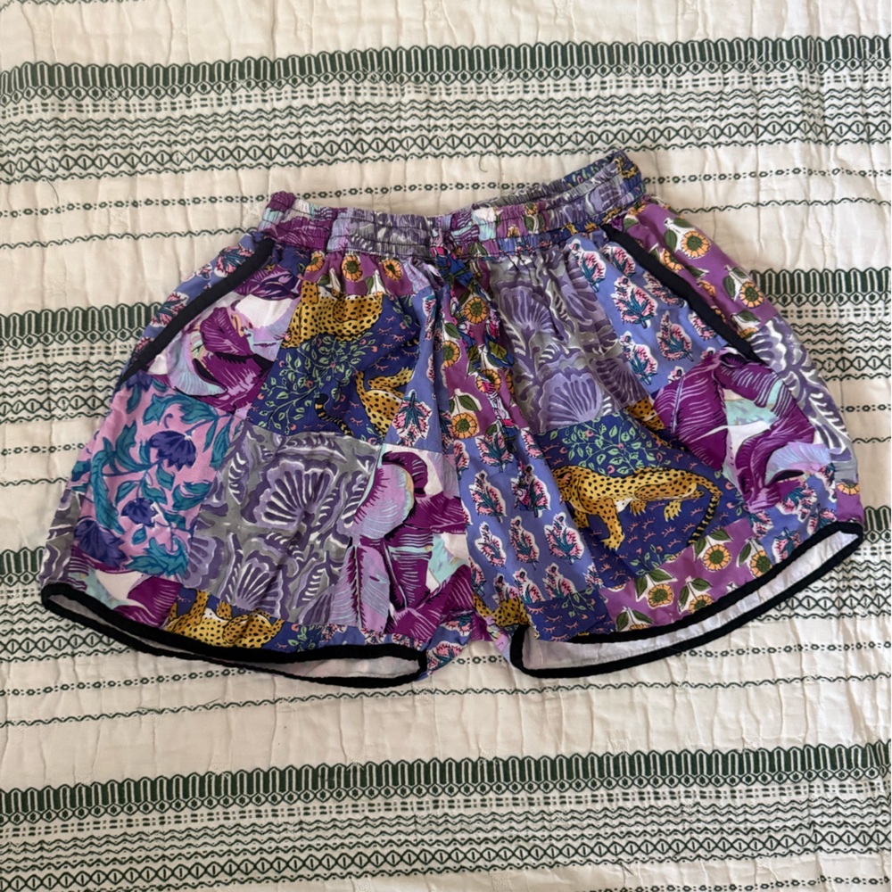 Roots Women's Vibrant Patterned Athletic Shorts